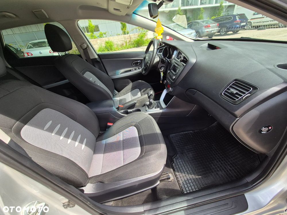 Kia Ceed 1.6 CRDi L - 6