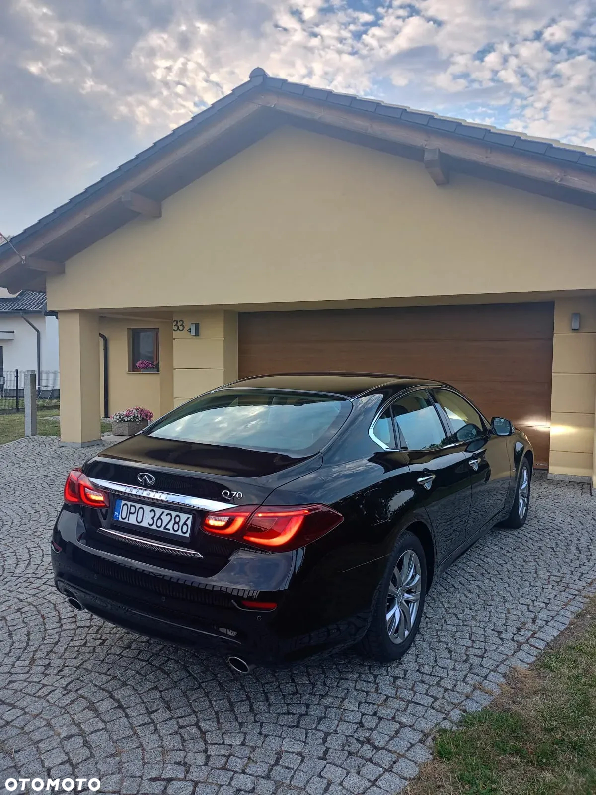 Infiniti Q70 2.2d - 6