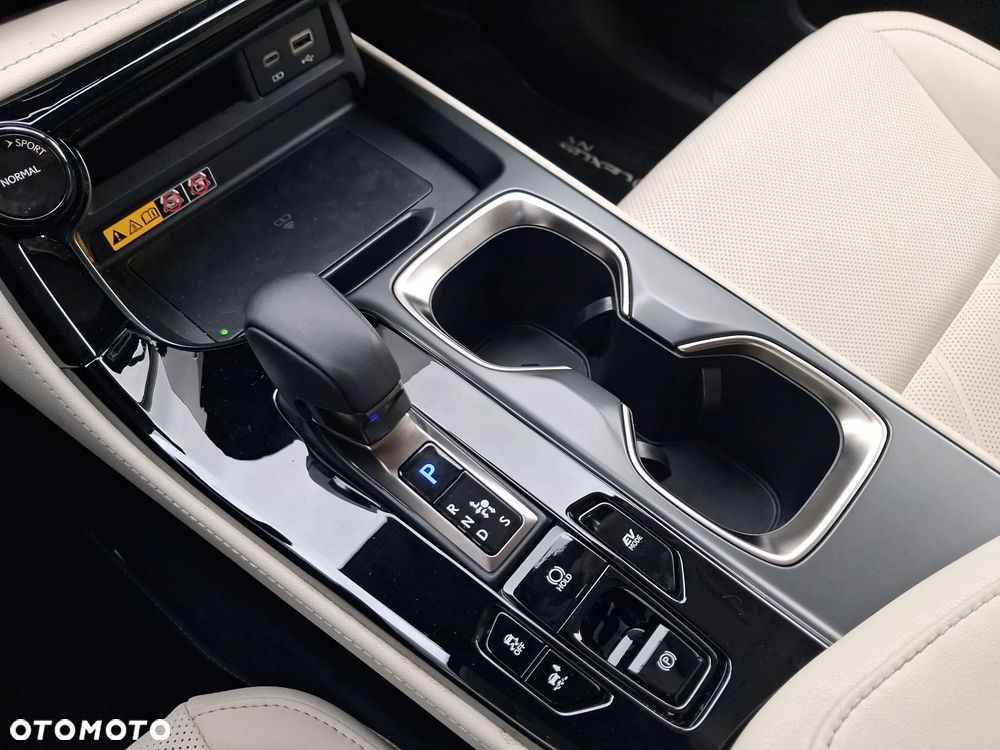 Lexus NX - 24