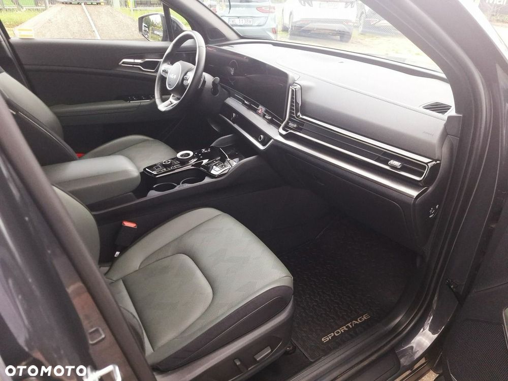 Kia Sportage 1.6 T-GDI HEV Anniversary 2WD - 28