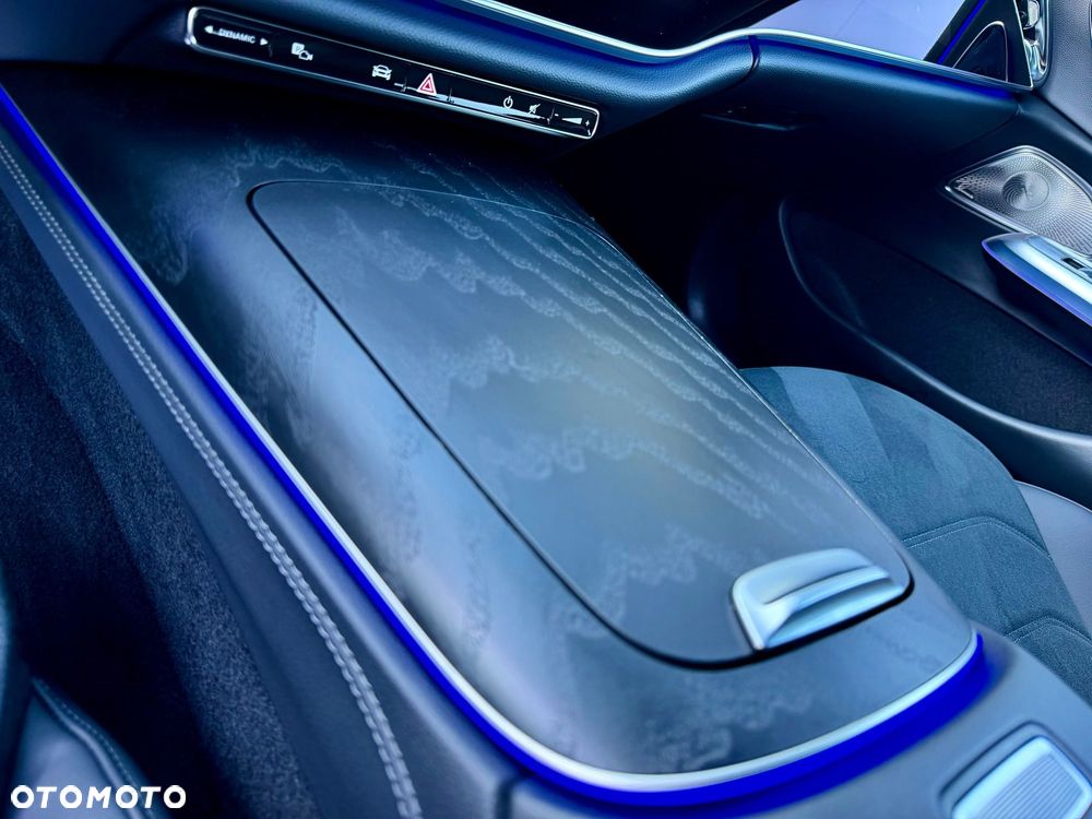 Mercedes-Benz Klasa E 220 d mHEV 4-Matic AMG 9G-Tronic - 12