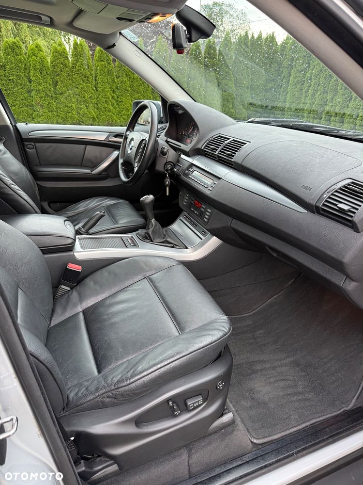 BMW X5 3.0 i Edition Exclusive - 36
