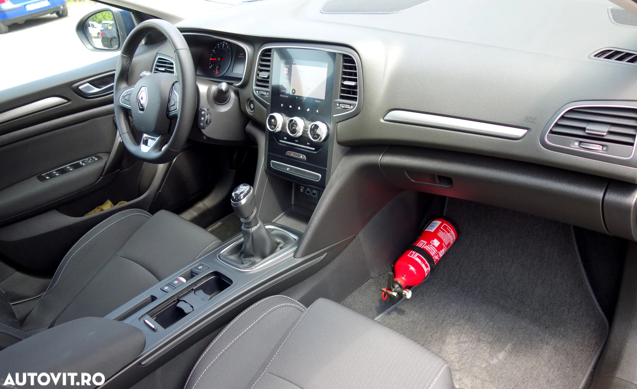 Renault Megane TCe 140 GPF BUSINESS EDITION - 18