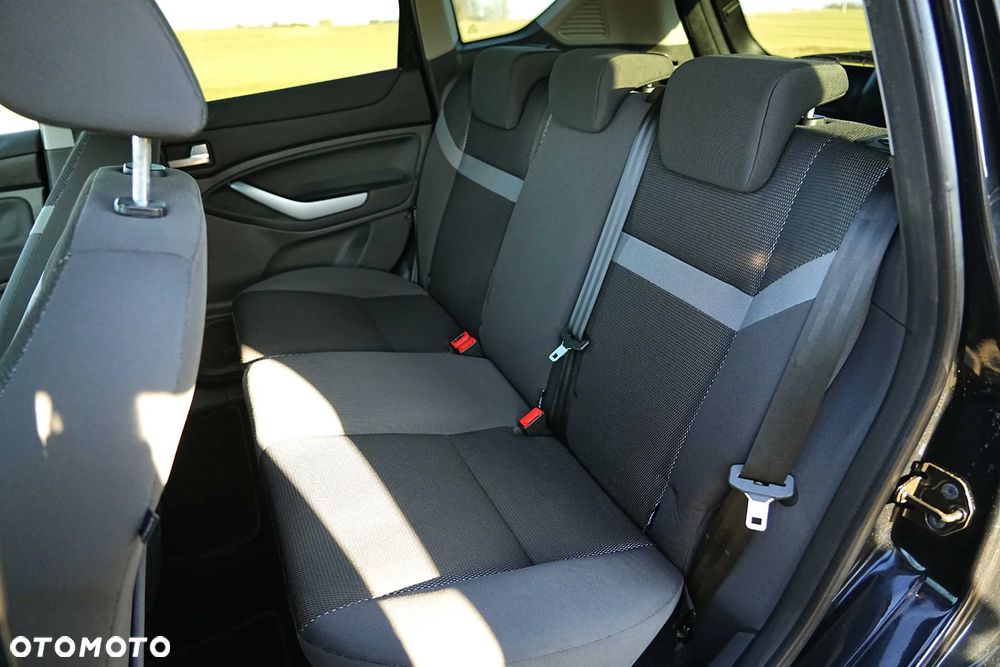 Ford Kuga 2.0 TDCi 2x4 Champions Edition - 20