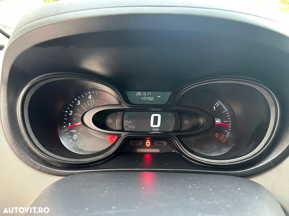 Renault Trafic - 16