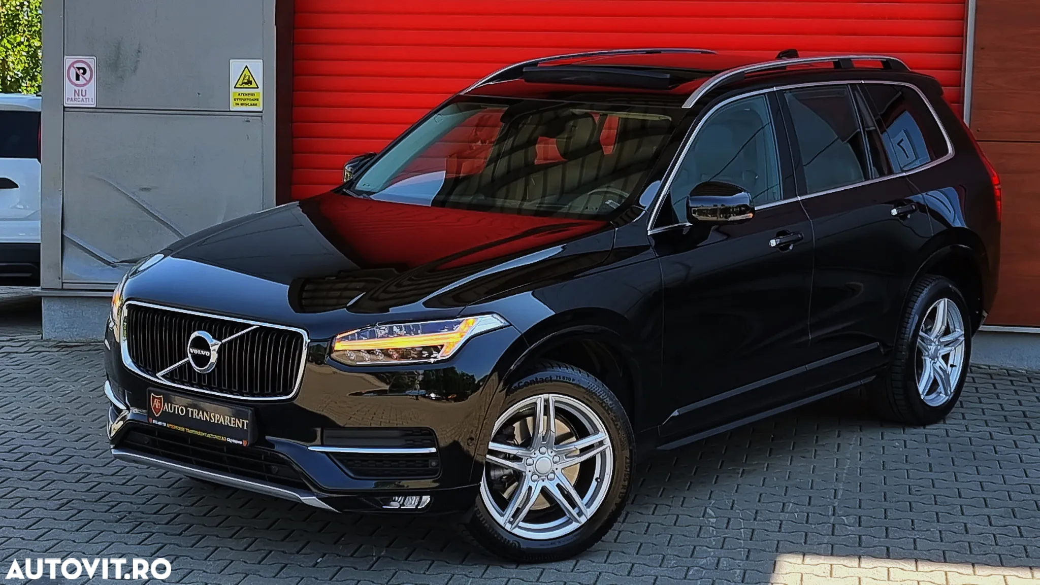 Volvo XC 90 B5 D AWD Geartronic Momentum Pro - 28