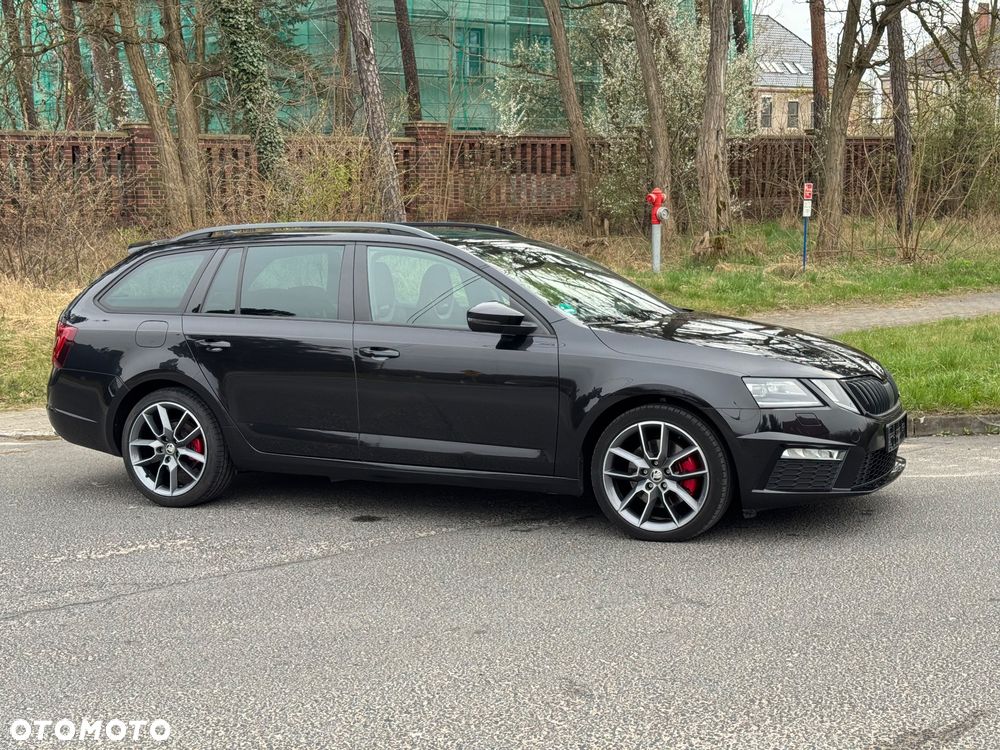 Skoda Octavia 2.0 TDI RS DSG - 9