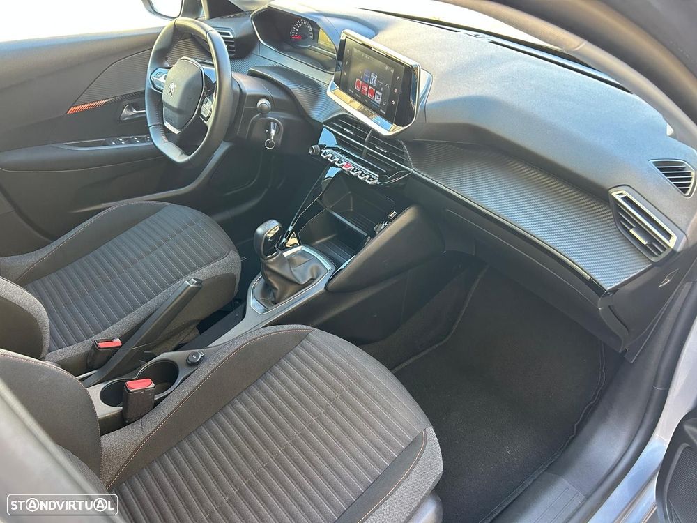 Peugeot 208 1.2 PureTech SE Style - 8