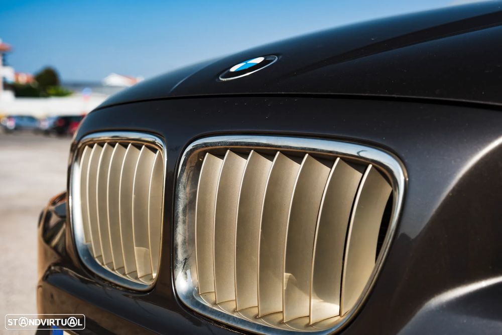 BMW X1 18 d sDrive Auto Line Sport - 14