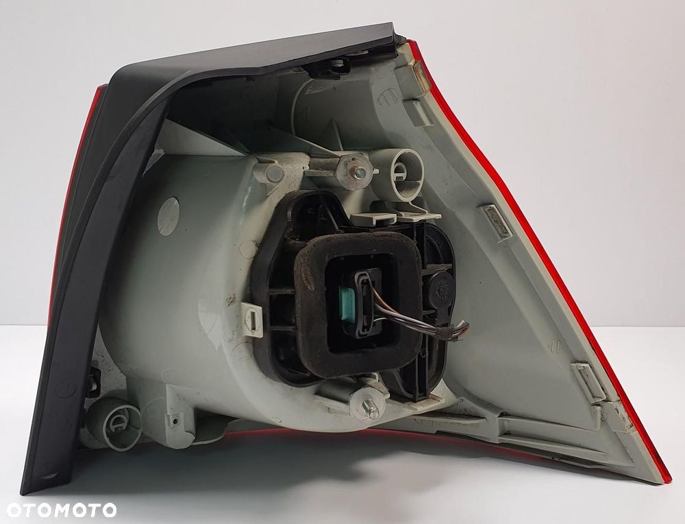 LAMPA KLAPY LEWY TYŁ TYLNA VW GOLF V EUROPA - 4