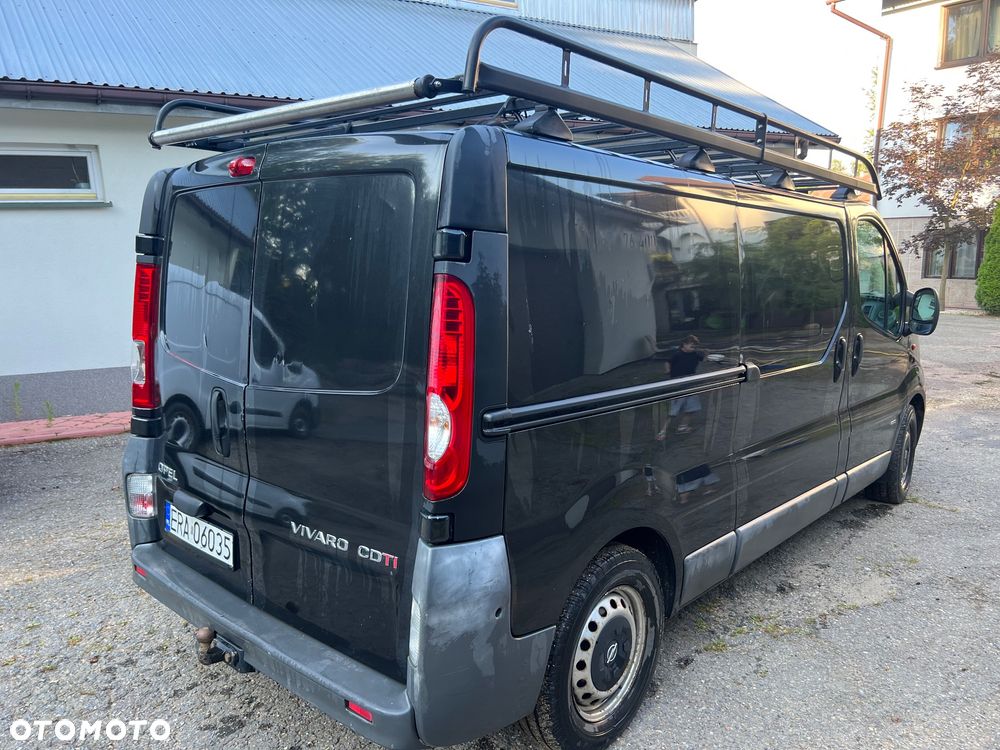 Opel Vivaro - 2