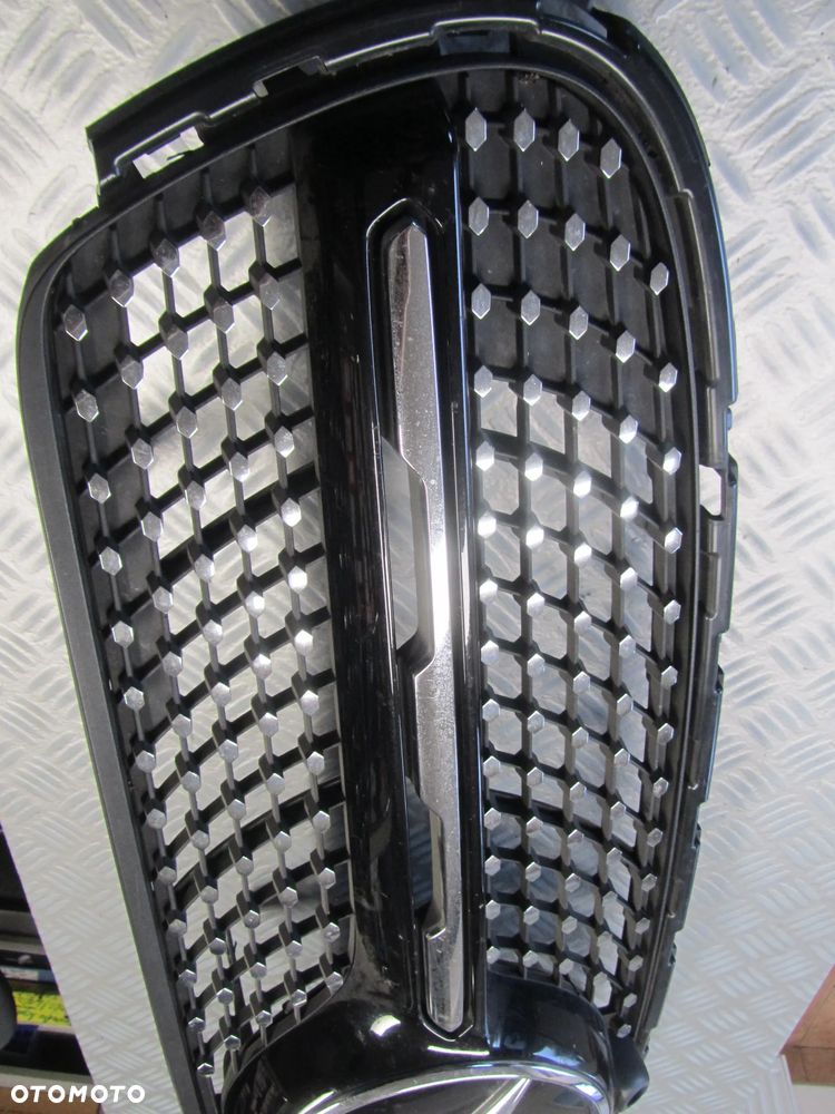 atrapa 2538809604 - 4
