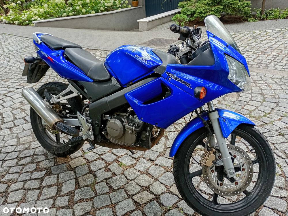 Honda CBR - 1