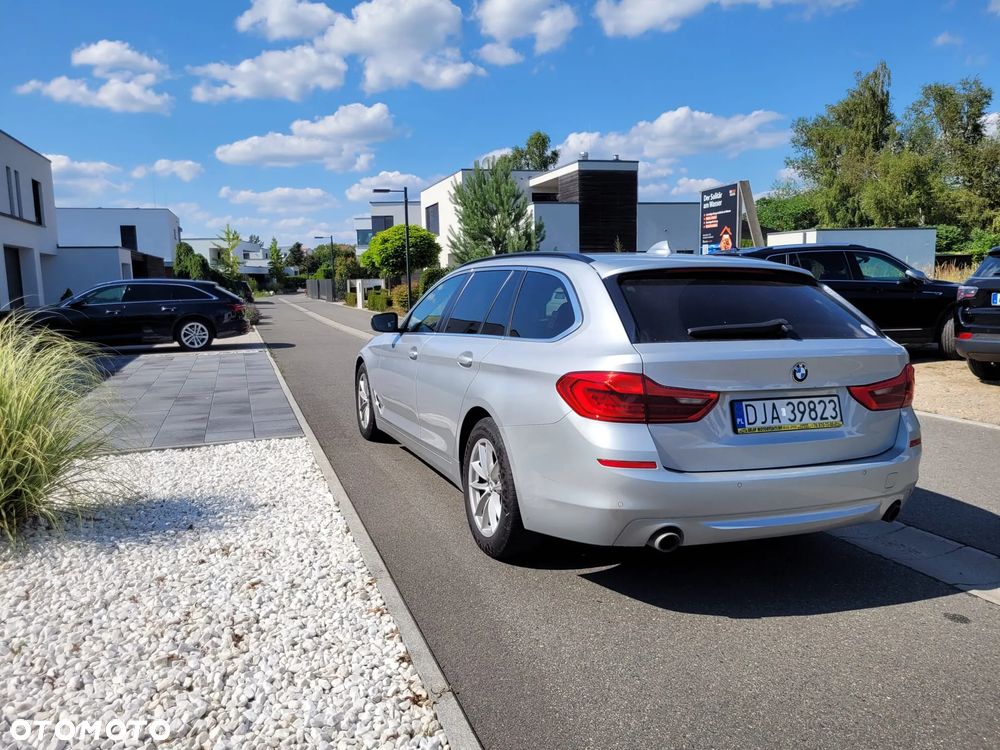 BMW Seria 5 530d xDrive - 15