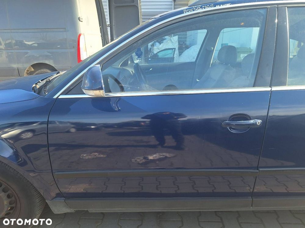 DRZWI KOMPLETNE LEWY PRZÓD VOLKSWAGEN PASSAT B5 FL LA5E - 1