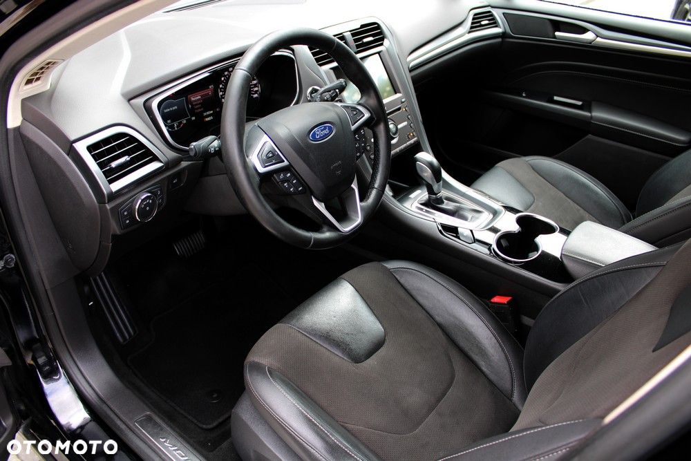 Ford Mondeo 2.0 TDCi Titanium PowerShift - 26