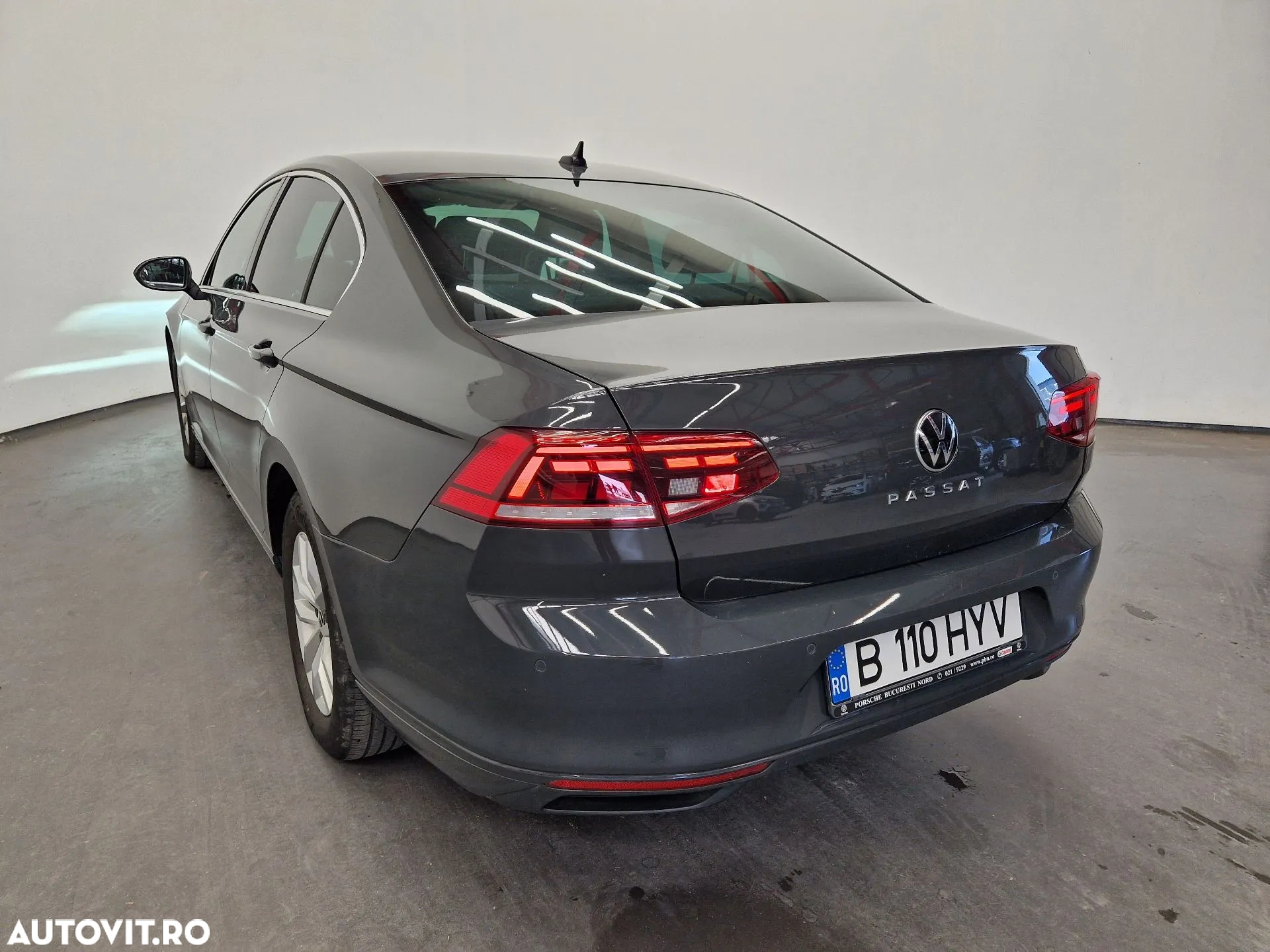 Volkswagen Passat 2.0 TDI DSG Comfortline - 3