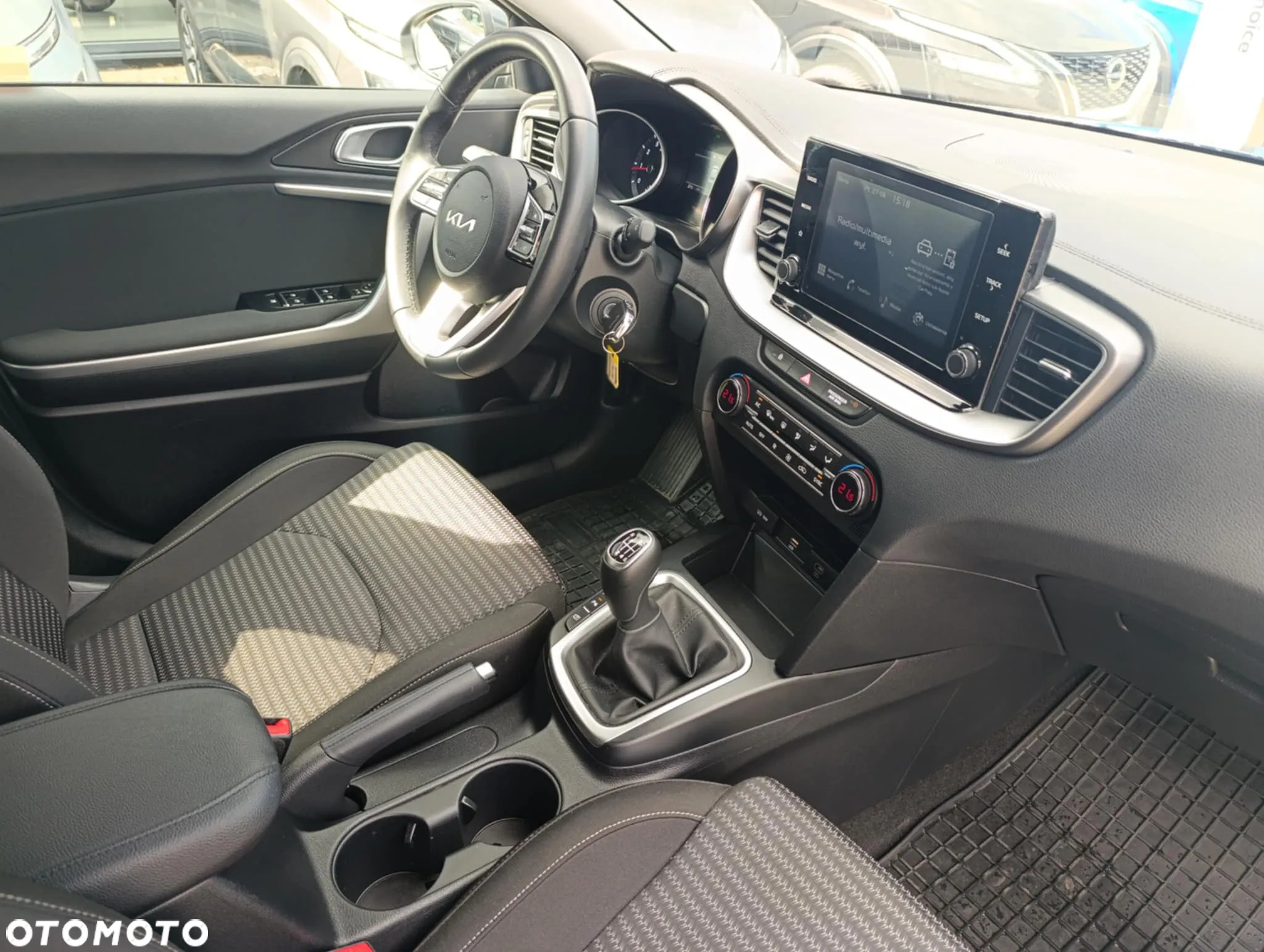 Kia XCeed 1.5 T-GDI M - 13