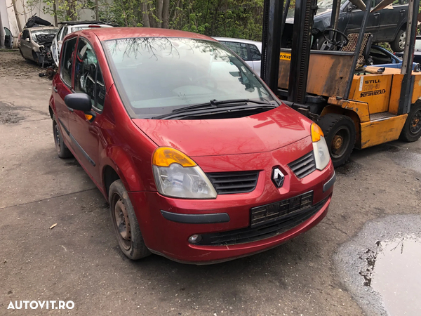 Dezmembrez Renault Modus 2006 rosu visiniu benzina