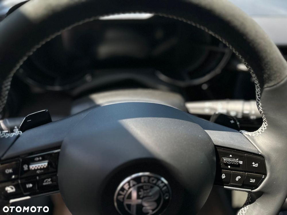 Alfa Romeo Junior 1.2 mHEV Sport Speciale eDCT - 7