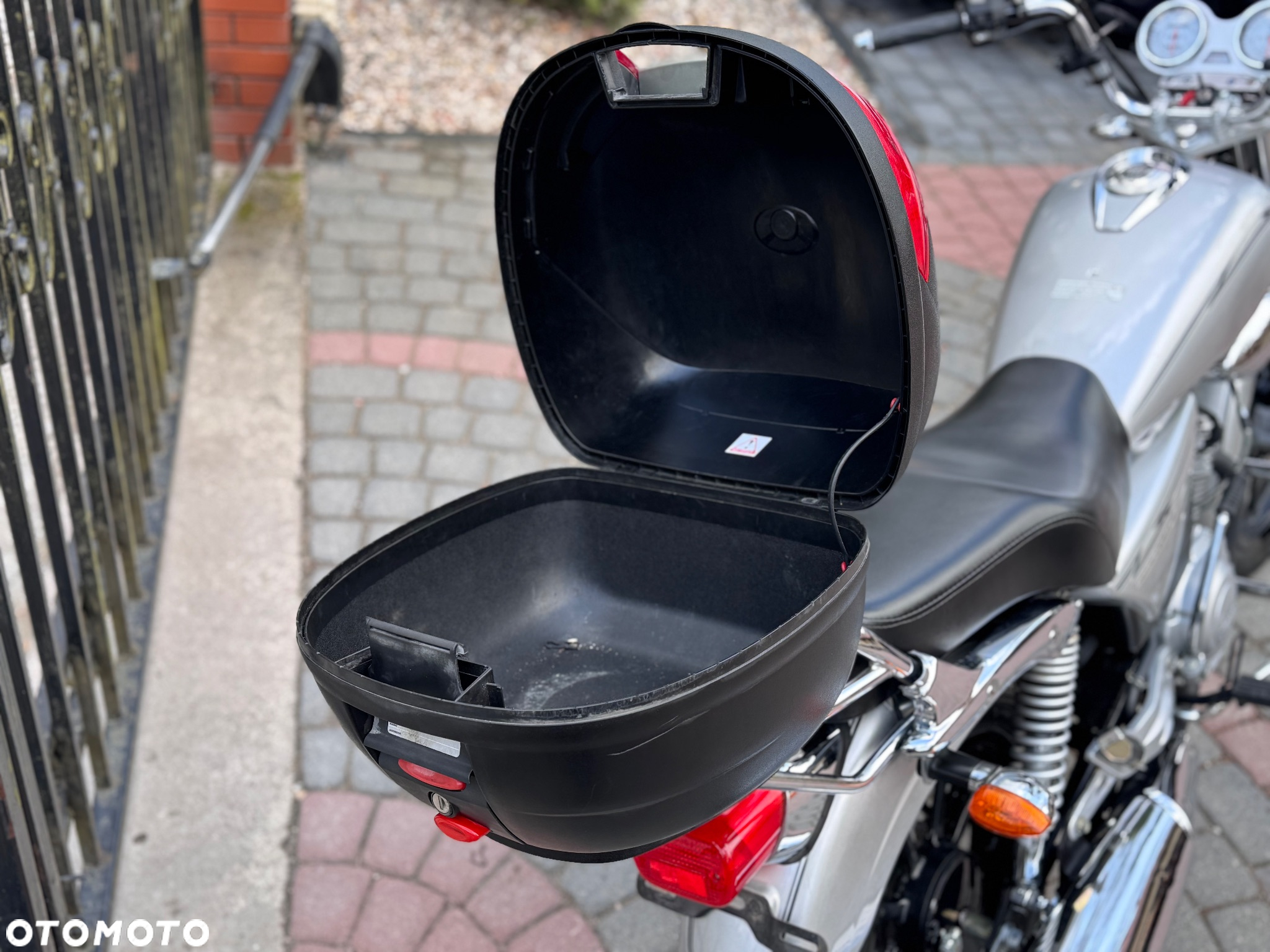 Yamaha YBR - 24