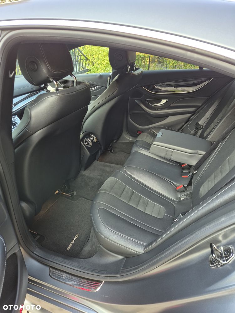 Mercedes-Benz CLS - 8