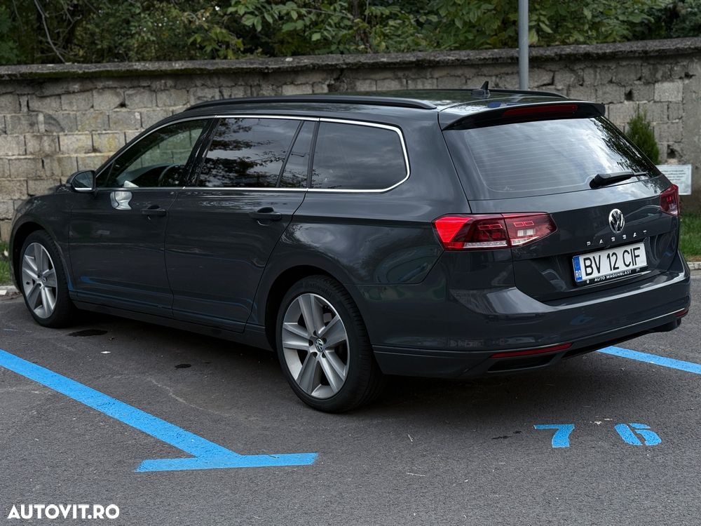 Volkswagen Passat - 4