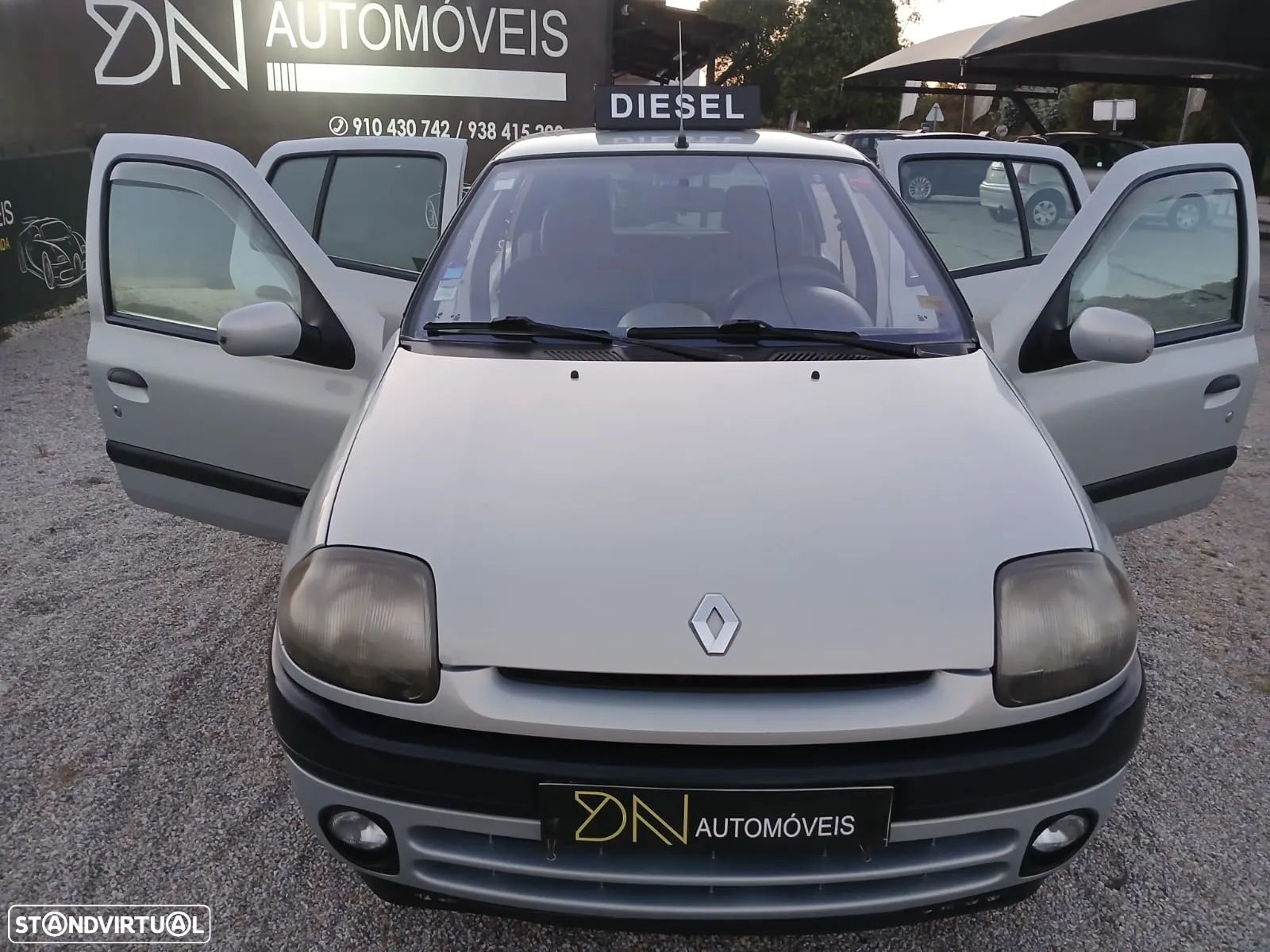 Renault Clio 1.9 D RXE - 1