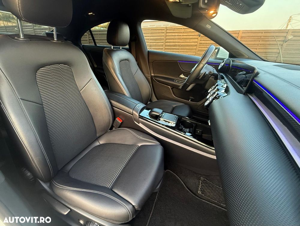 Mercedes-Benz CLA 180 7G-DCT Progressive - 24