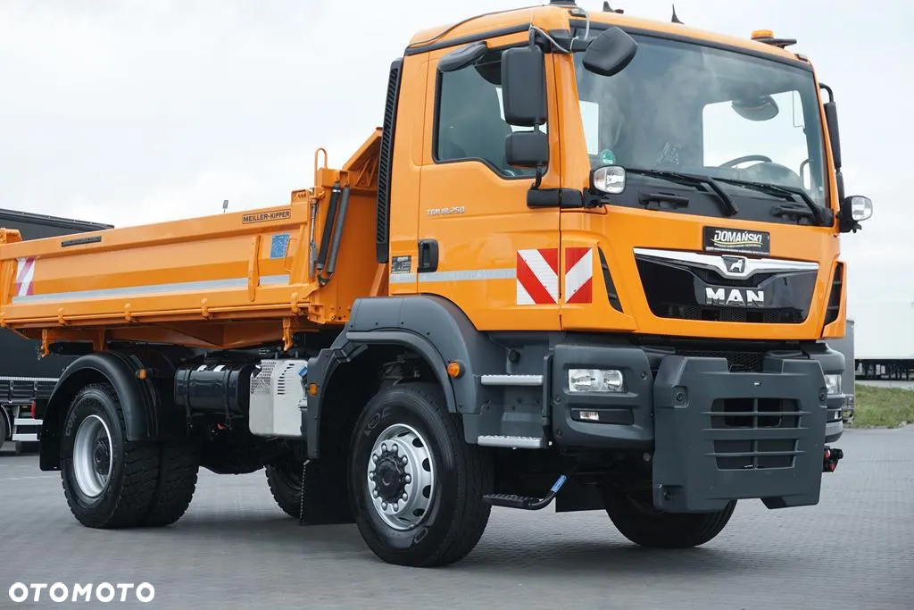 MAN TGM / 18.250 / E 6 / 4 X 4 / WYWROTKA 3 STRONNA / ŁAD. 10 060 KG / JAK NOWY - 31