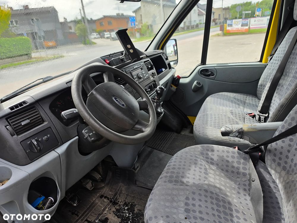 Ford Transit - 17