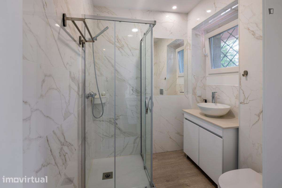 Quarto - localizado em Alameda Lisbon - Grande imagem: 4/14