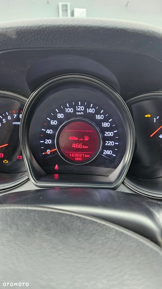 Kia Ceed - 12