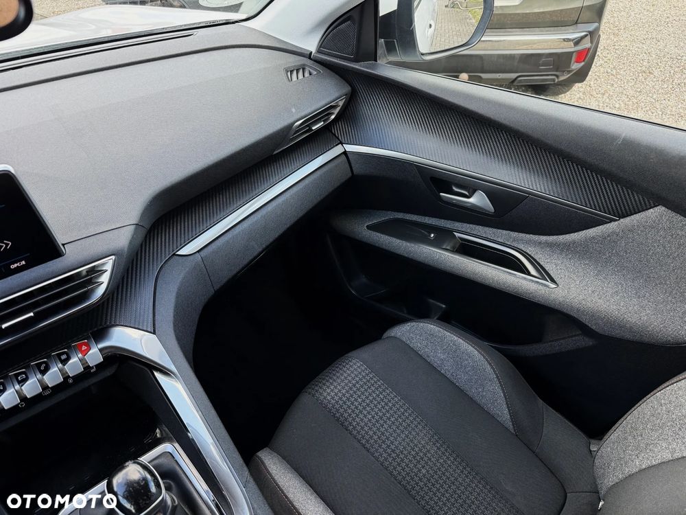 Peugeot 3008 PureTech 130 Stop & Start Active - 17