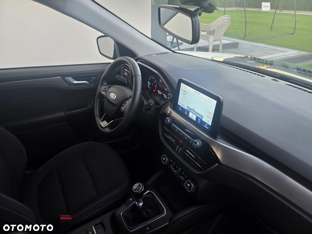 Ford Kuga 2.0 EcoBlue mHEV FWD Titanium - 36