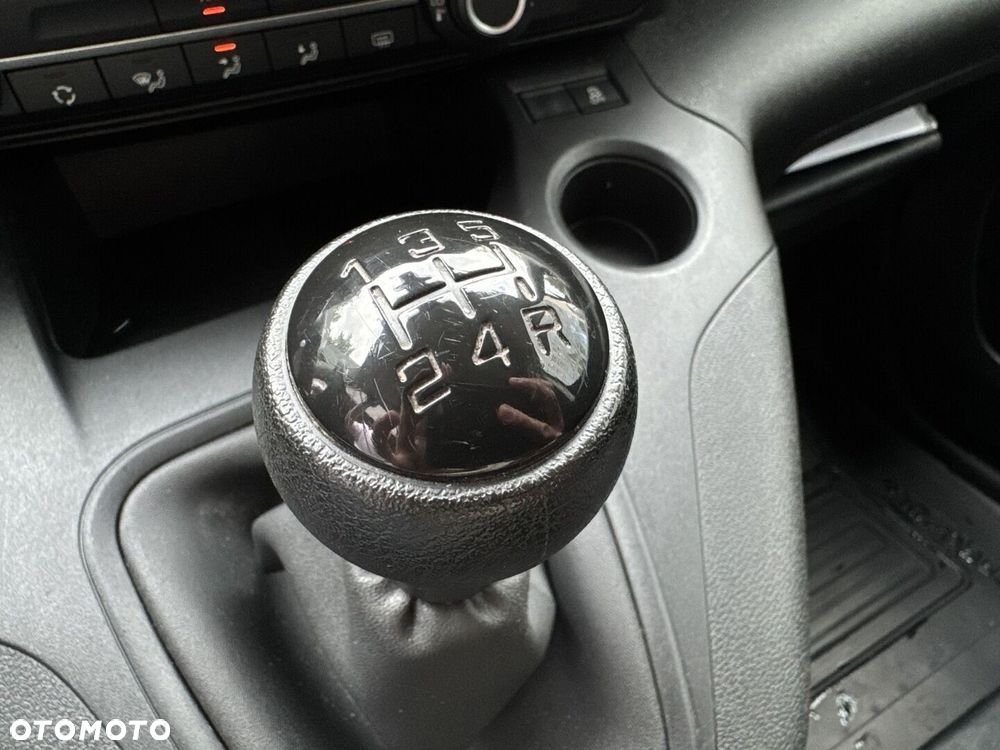 Toyota PROACE CITY - 31