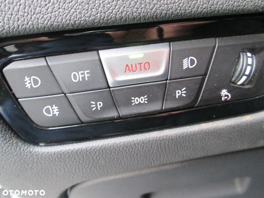 BMW Seria 3 - 25