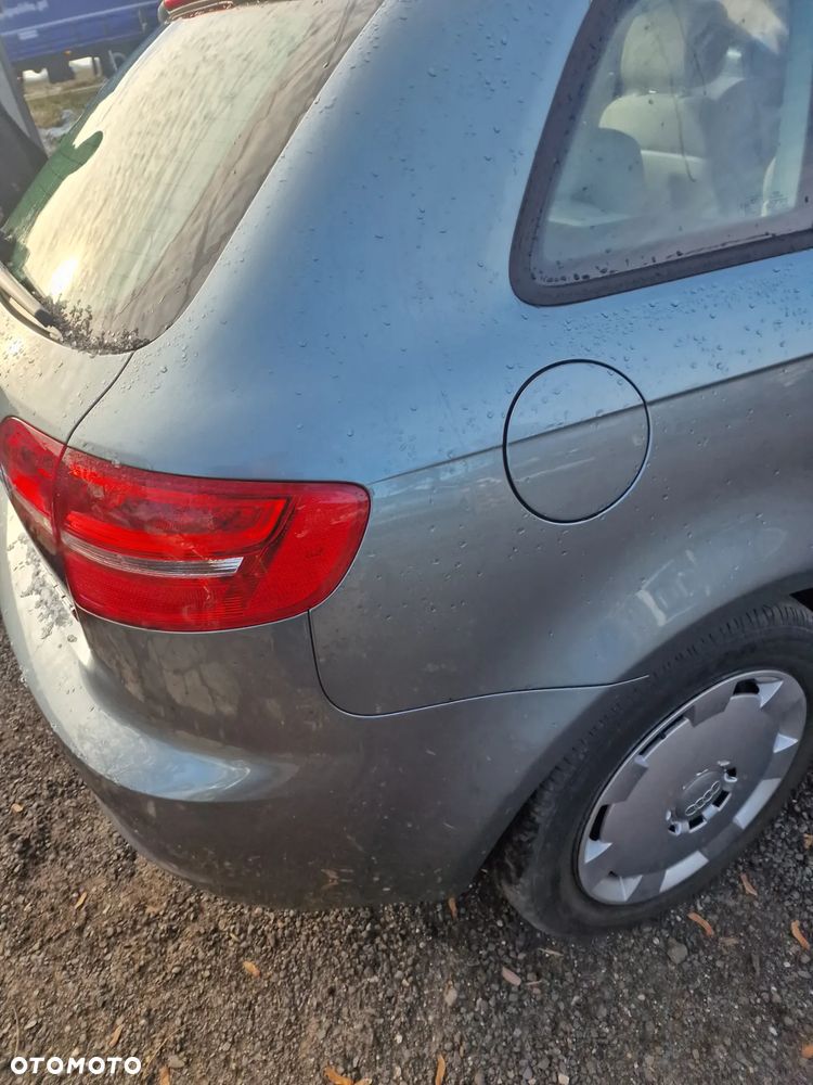 Blotnik prawy tyl audi a3 8p lift 5d - 1