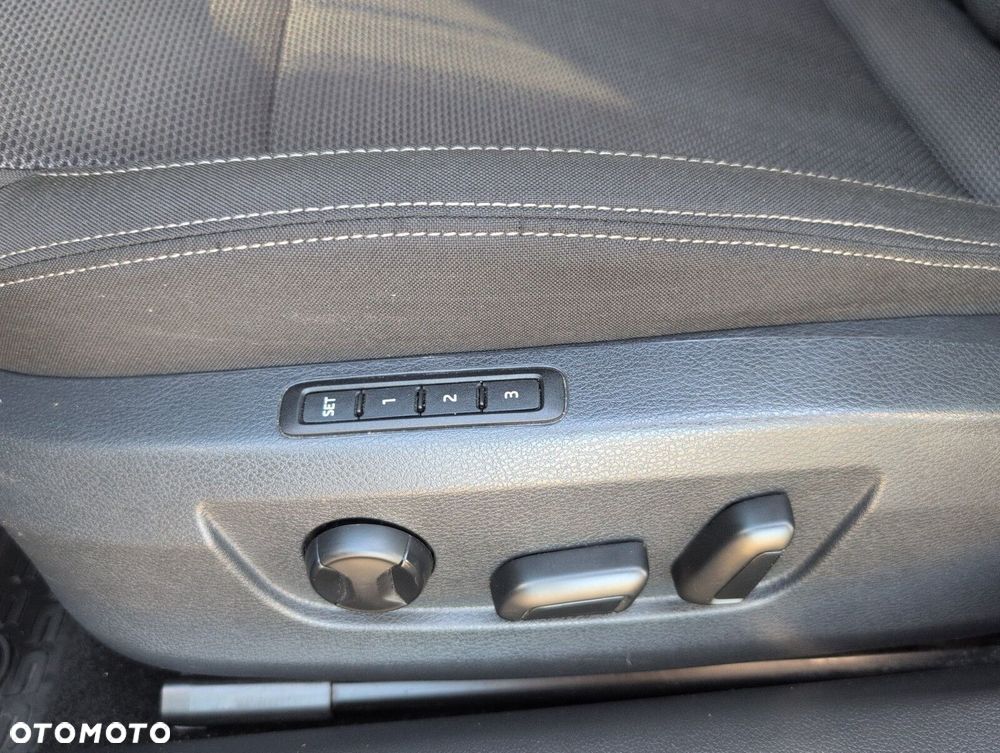 Skoda Superb 2.0 TSI Style DSG - 19