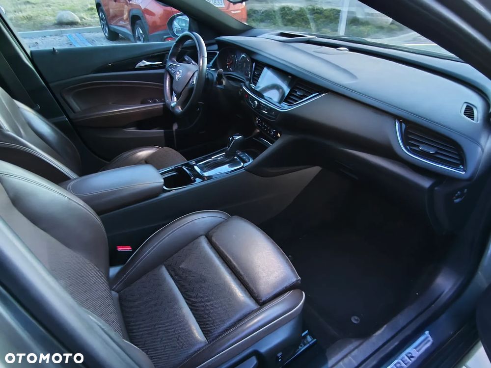 Opel Insignia 2.0 BiTurbo D 4x4 Automatik Ultimate Exclusive - 10