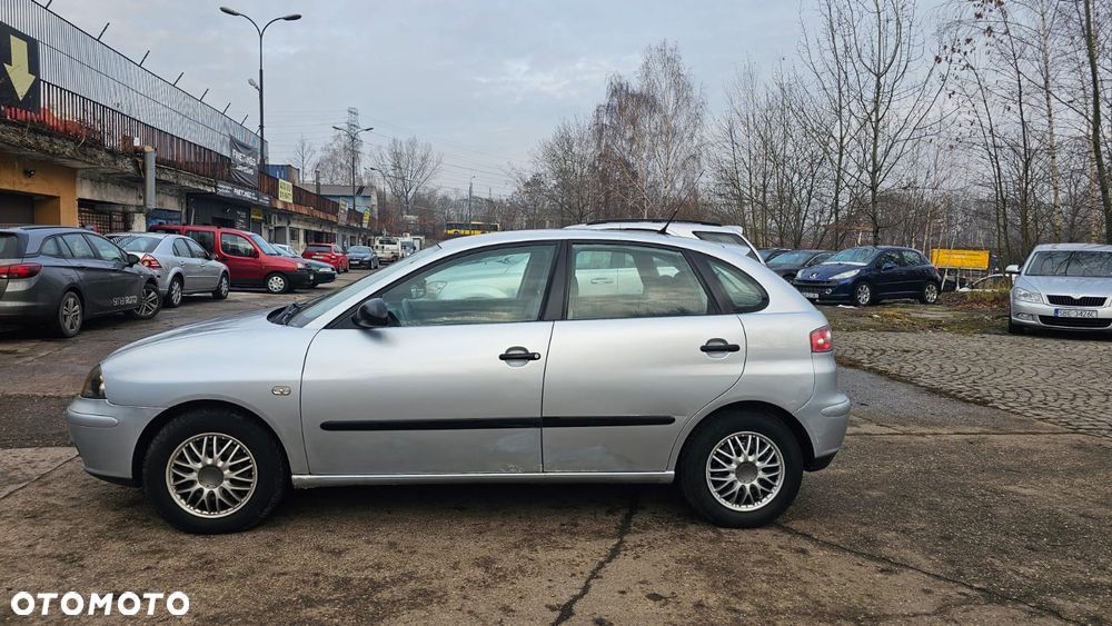 Seat Ibiza 1.4 16V Reference - 4