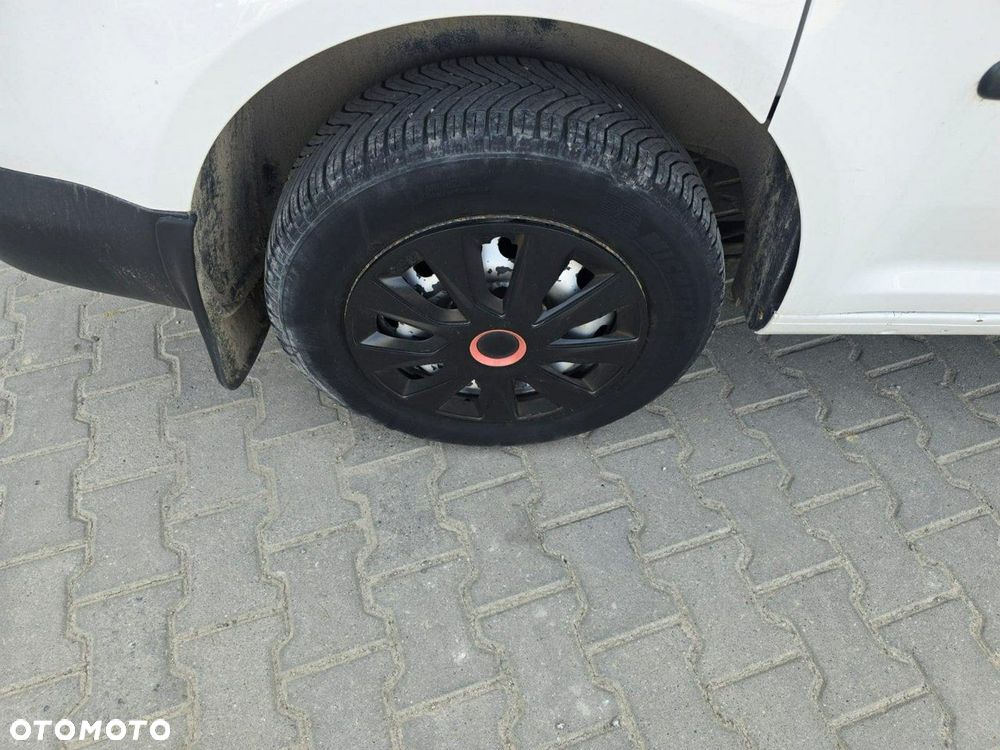 Volkswagen Caddy - 29