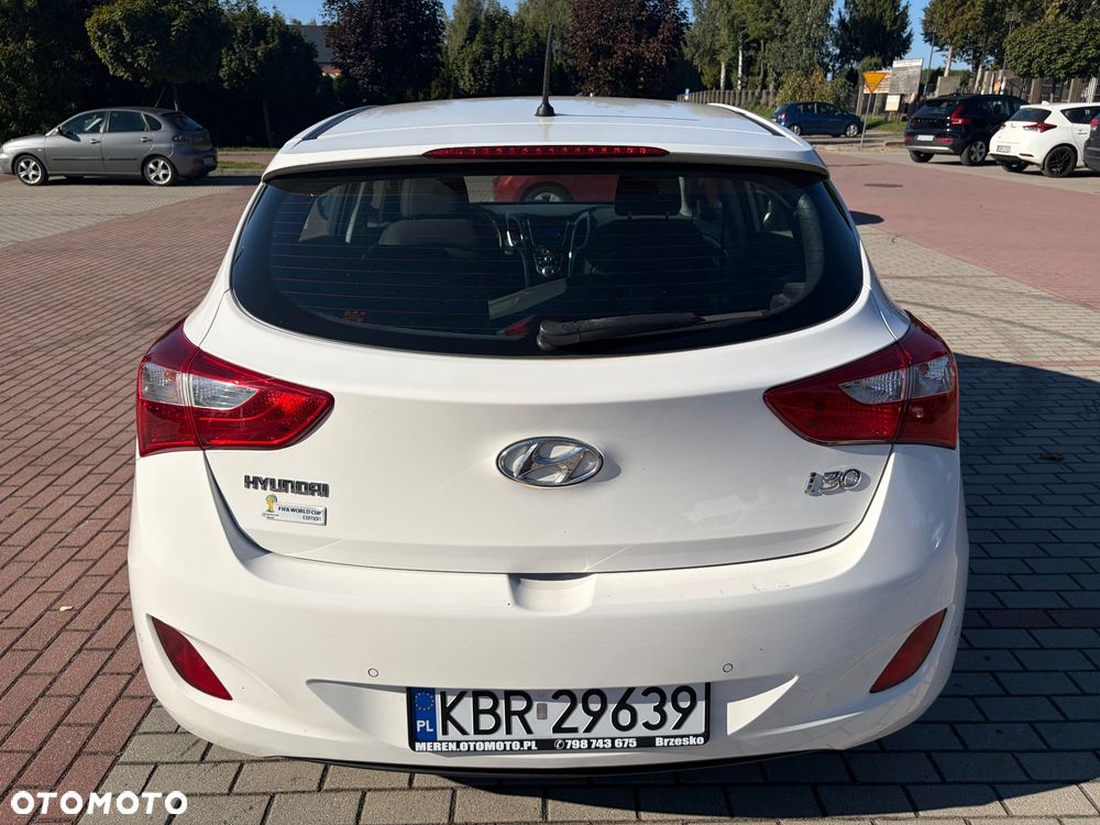 Hyundai i30 1.4 Fifa World Cup Edition - 16