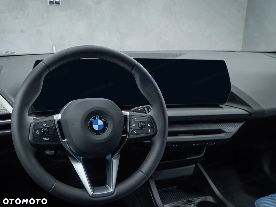 BMW Seria 1 120 mHEV - 11