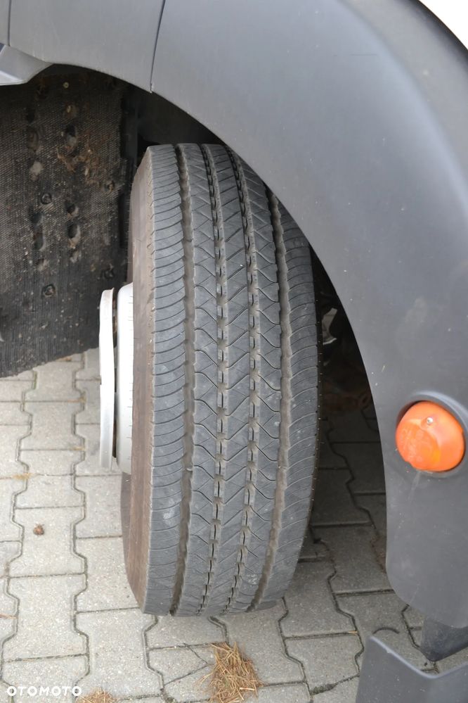 MAN TGM 26.290 TYLKO 263 tys. km TRZECIA OŚ SKRĘTNA POMOC DROGOWA SPECJALNY - 22