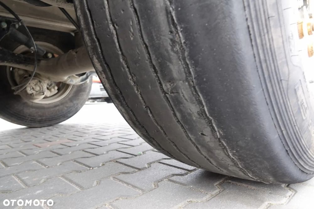 Benalu WYWROTKA / 26 m3 / ALUMINIOWA / OŚ PODNOSZONA / WAGA: 5 000 KG / ALUFELGI / SPROWADZONA - 18