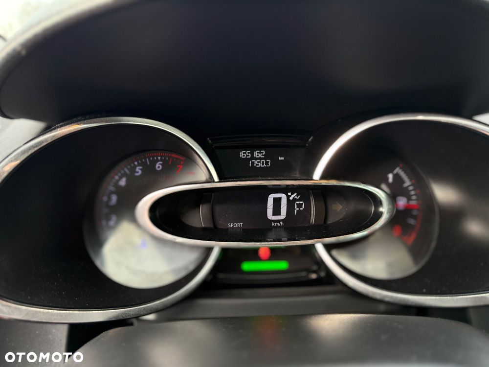 Renault Clio 1.6 R.S 200 EDC EU6 - 19