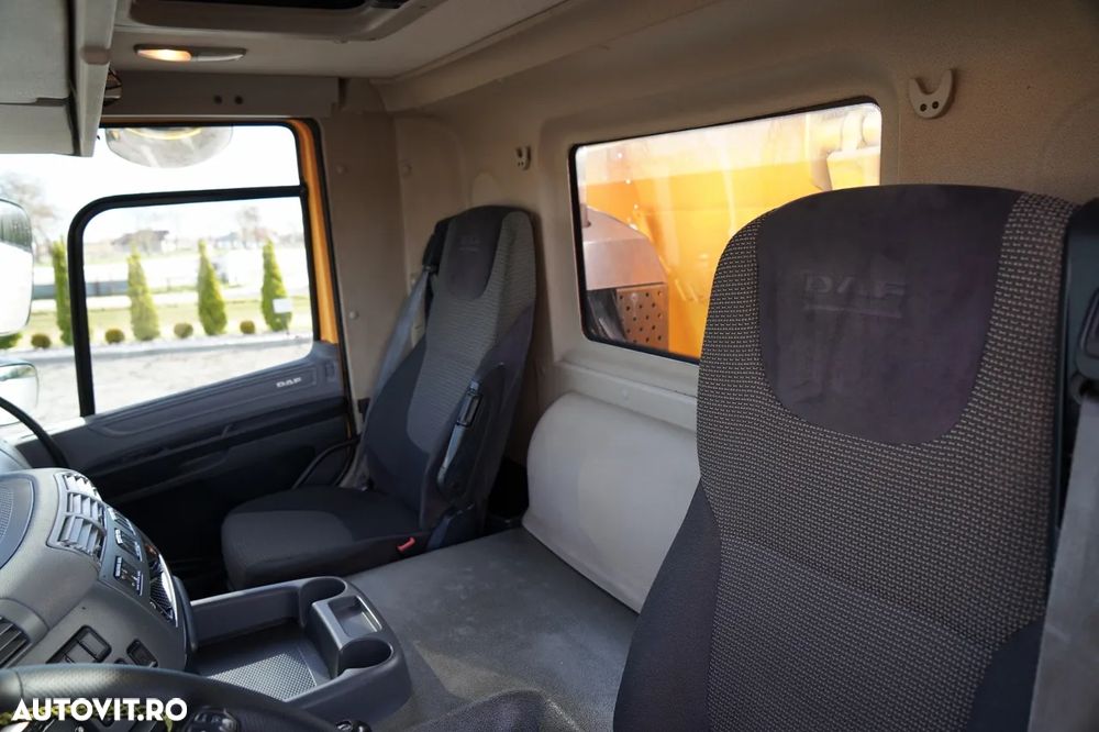 DAF CF 85.410 / 8x4 / BASCULĂ SPATE / CLAPETĂ HIDRAULICĂ / ANVELOPE 100% / MANUALĂ / EURO 6 - 27