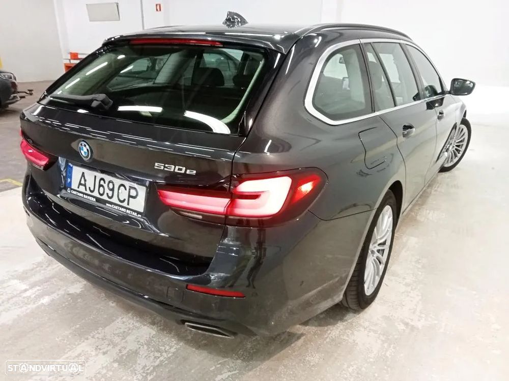 BMW 530 e - 3
