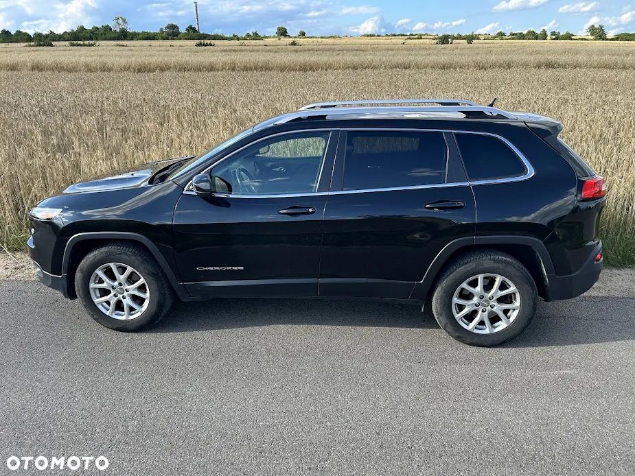 Jeep Cherokee - 18